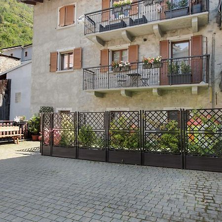 Appartamento La Maison Du Bonheur Grosio Esterno foto