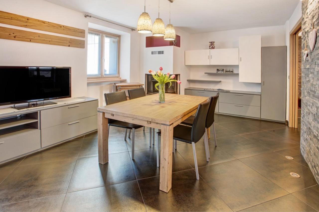 Appartamento La Maison Du Bonheur Grosio Esterno foto