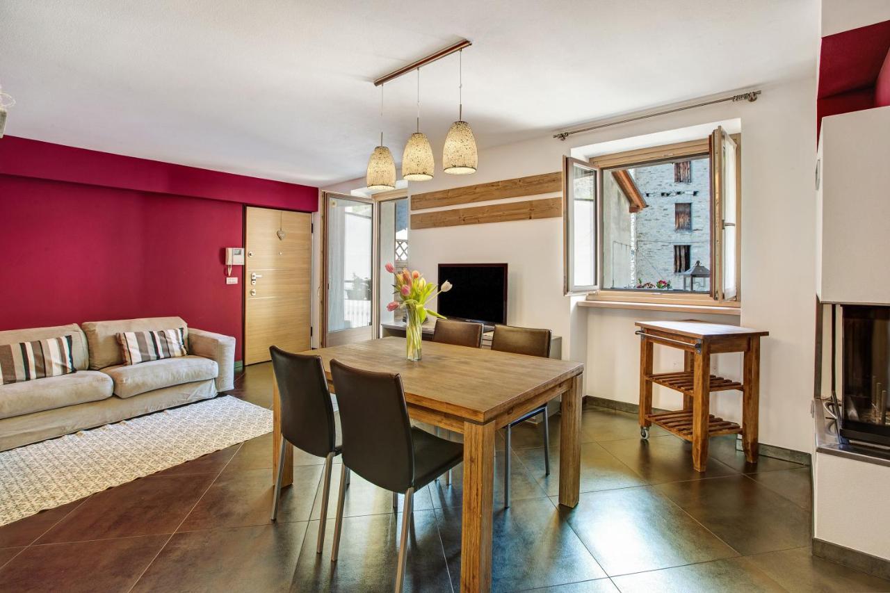 Appartamento La Maison Du Bonheur Grosio Esterno foto