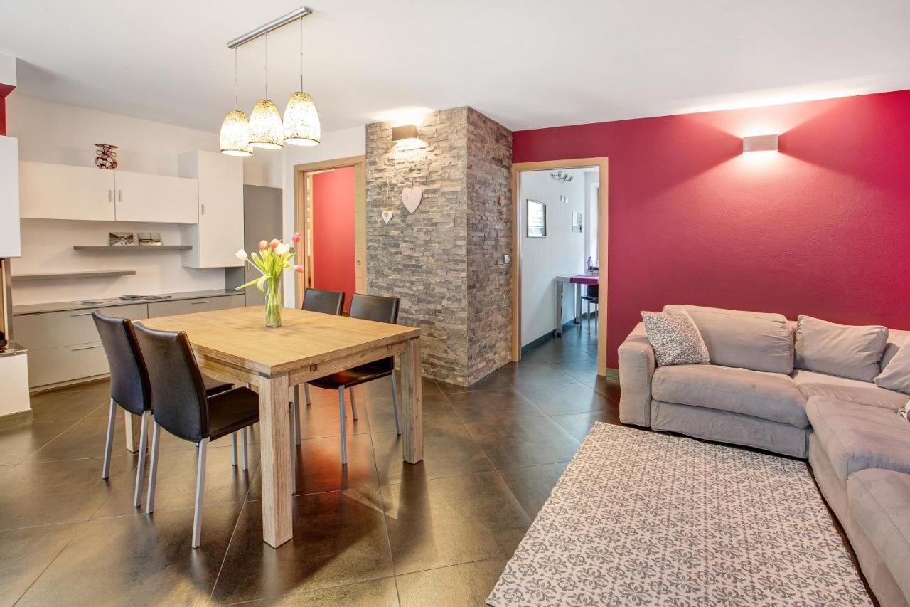 Appartamento La Maison Du Bonheur Grosio Esterno foto