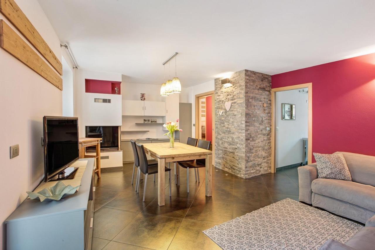Appartamento La Maison Du Bonheur Grosio Esterno foto