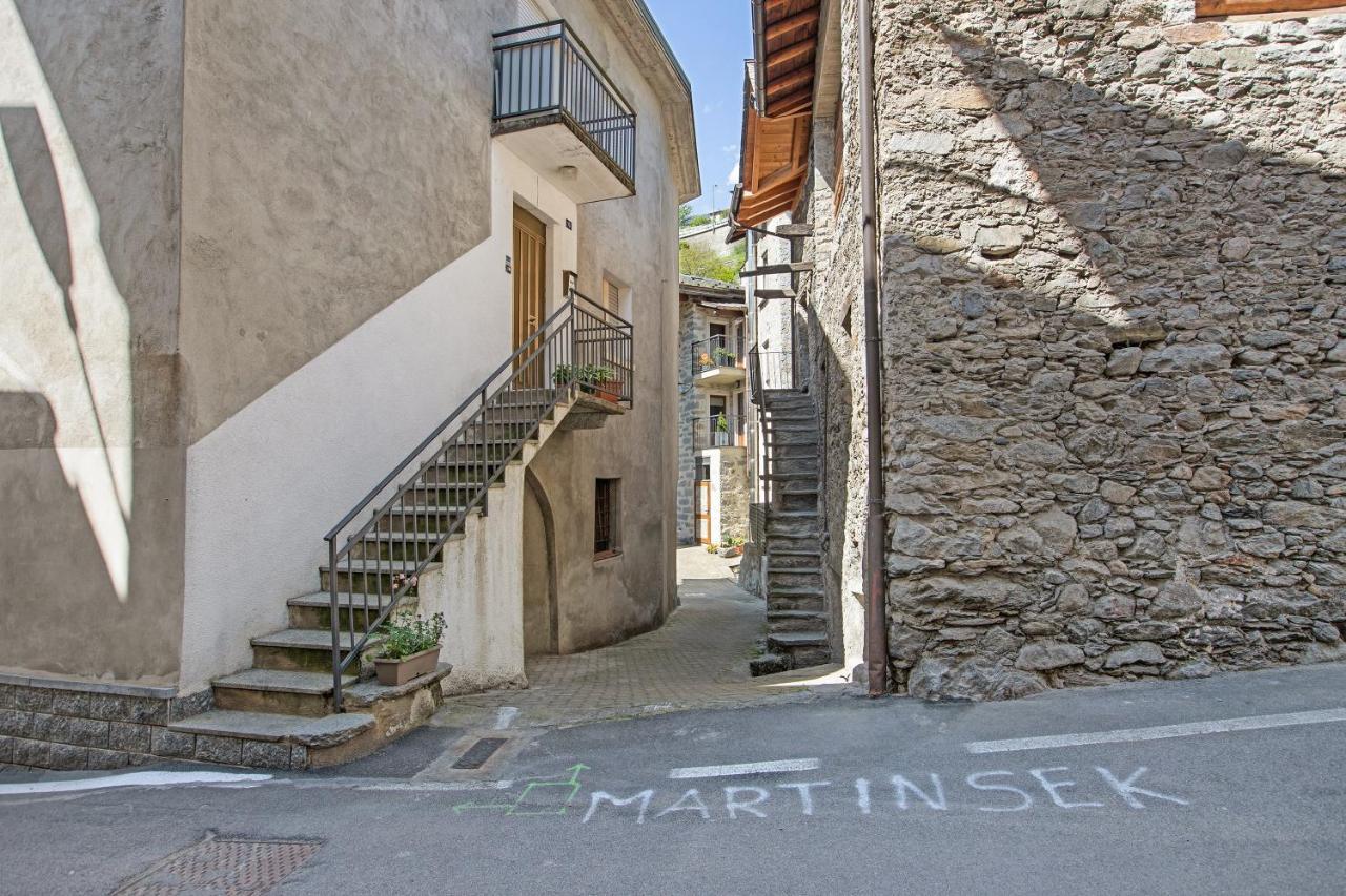 Appartamento La Maison Du Bonheur Grosio Esterno foto