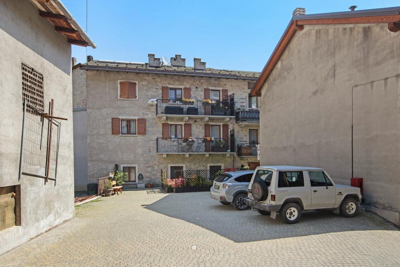 Appartamento La Maison Du Bonheur Grosio Esterno foto